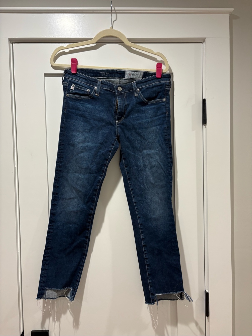 Ag Adriano Goldschmied Dark Blue Raw-Hem Cropped Jeans size 29R